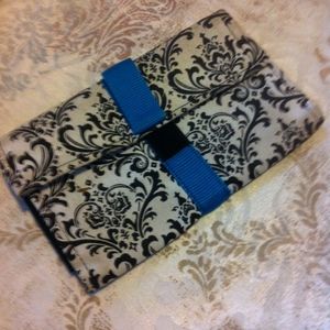 Black and White Cosmetic Makeup Bag